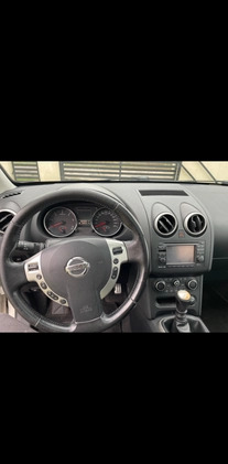 Nissan Qashqai cena 27000 przebieg: 204000, rok produkcji 2012 z Warszawa małe 37